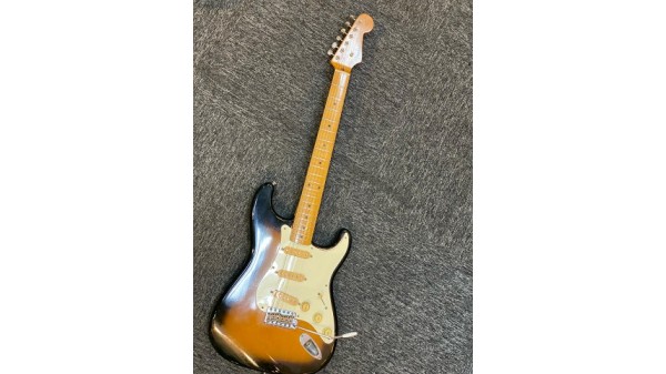 Fender Japan ST54 stratocaster